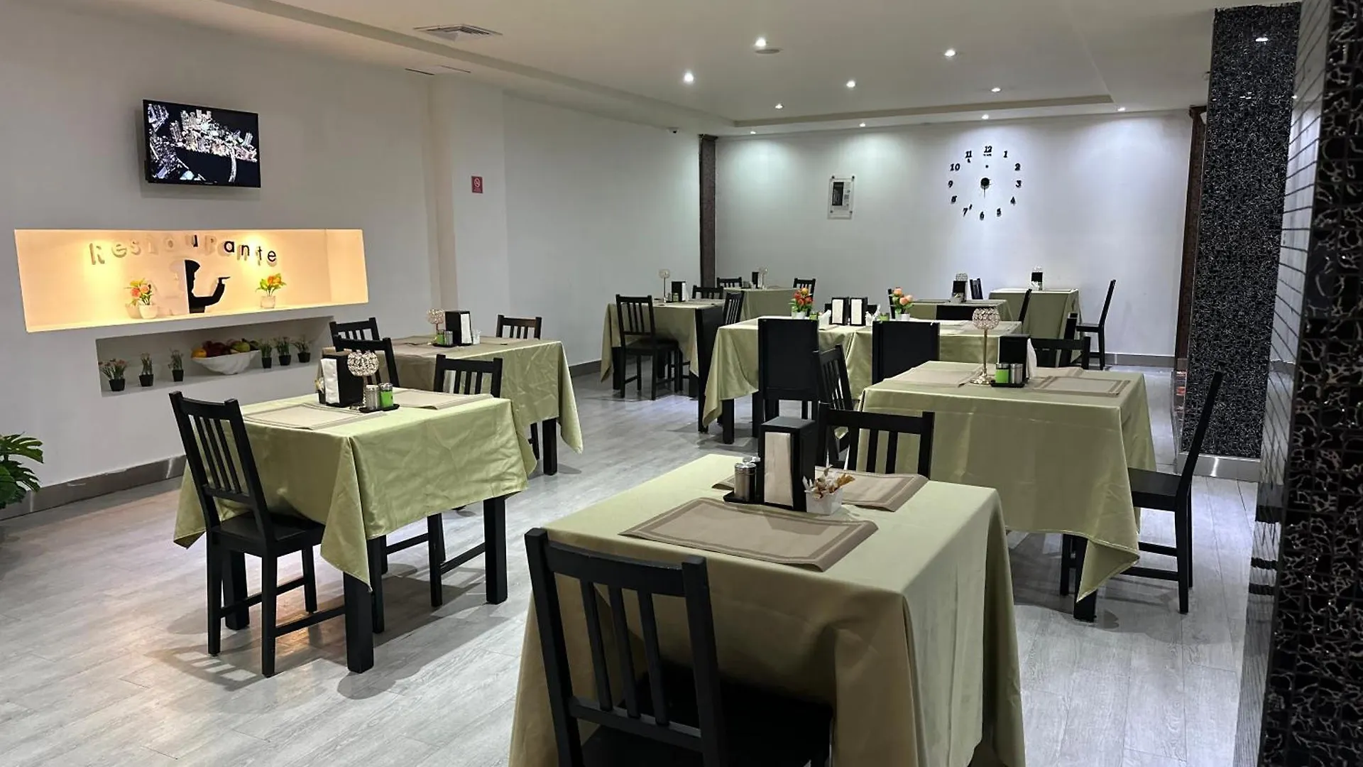 Ramada By Wyndham Princess Santo Domingo 3*,